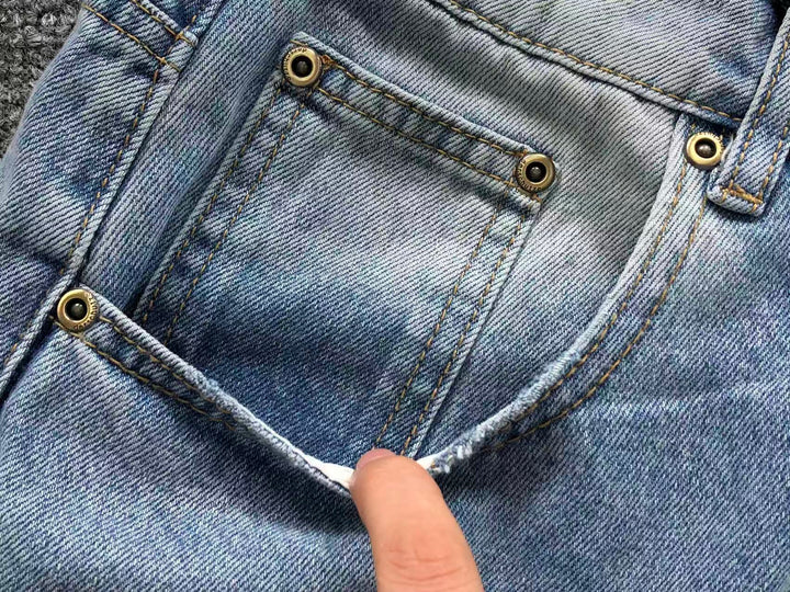 D - SHORTS