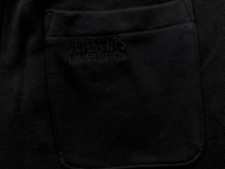 V - SHORTS