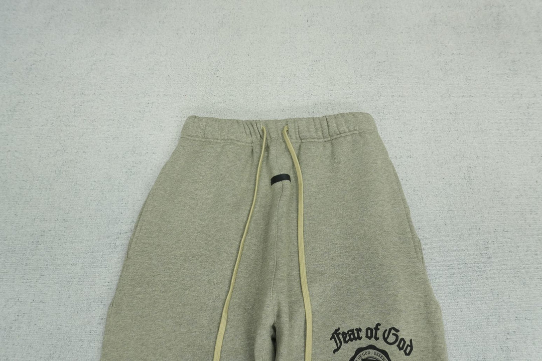 F - SWEATPANTS