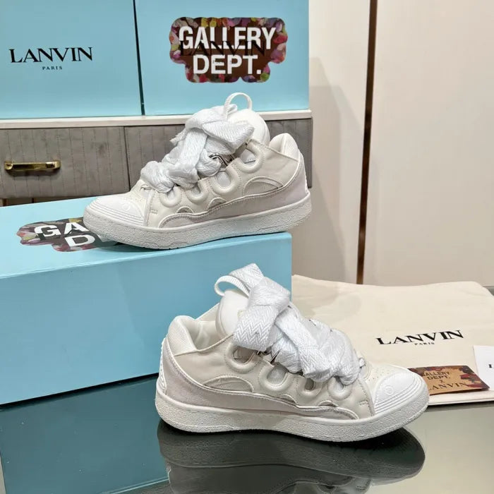L - SNEAKERS