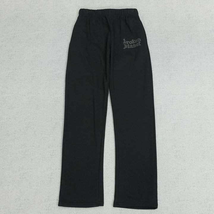 B - SWEATPANTS