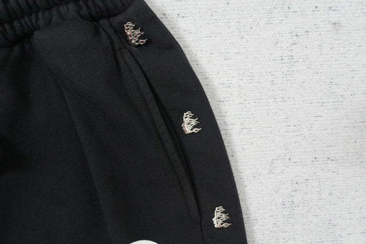 H - SWEATPANTS