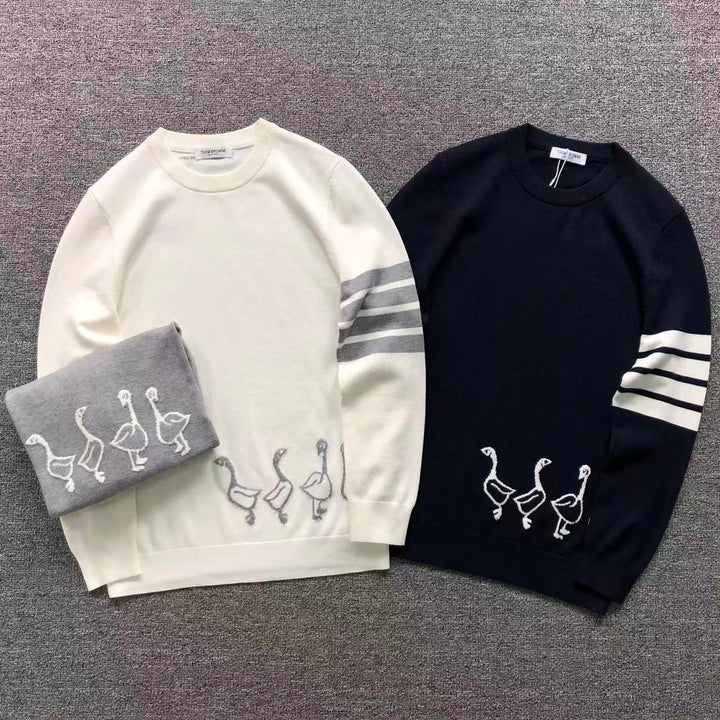 T - SWEATER