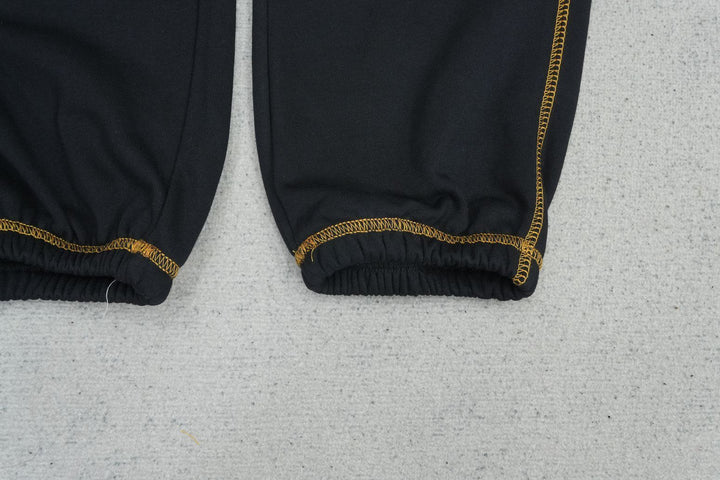 C - SWEATPANTS