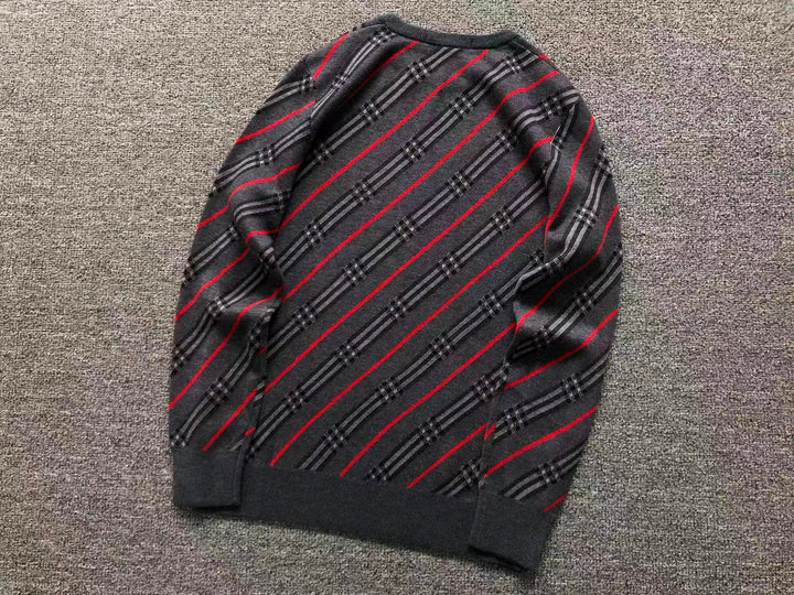 B - SWEATER
