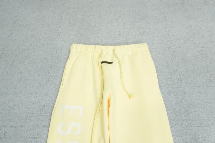 F - SWEATPANTS
