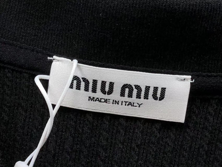 M - SWEATER