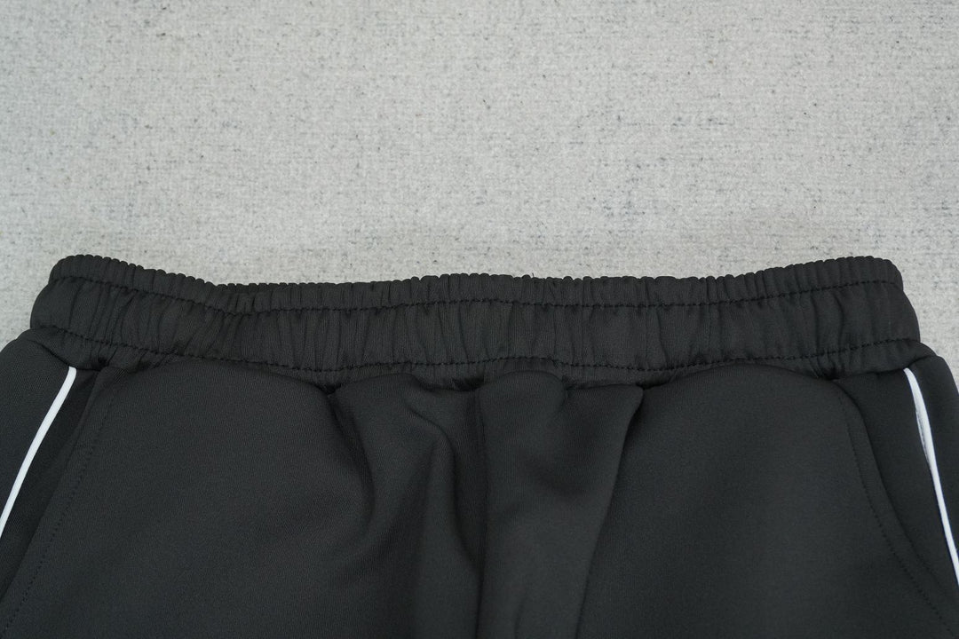 C - SWEATPANTS