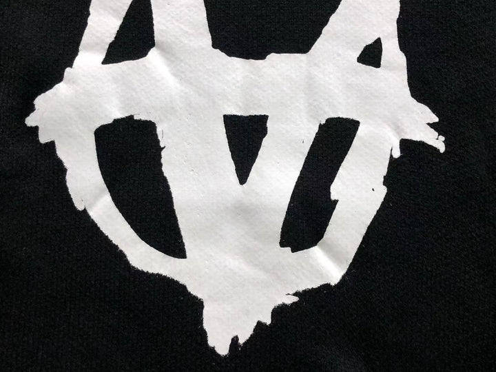 V - SWEATER