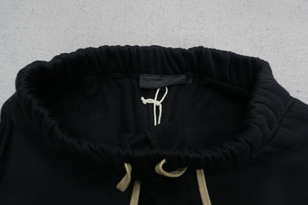 F - SWEATPANTS