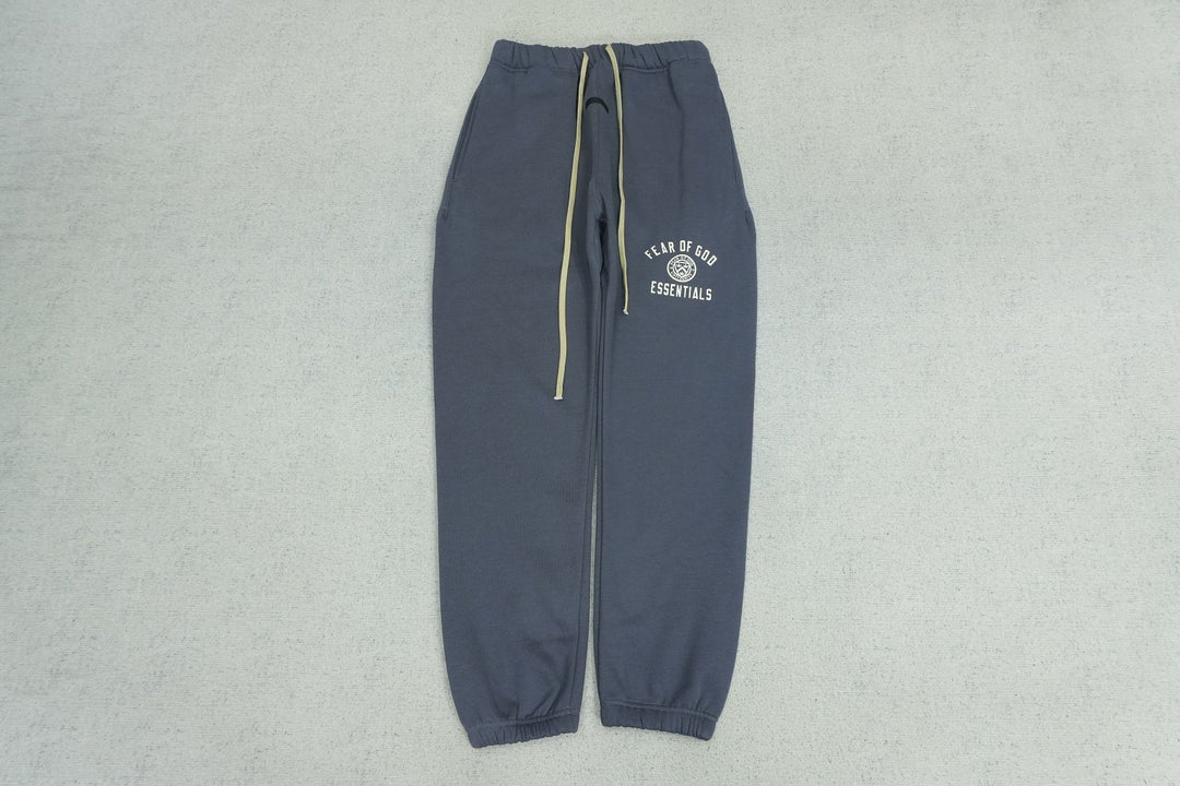 F - SWEATPANTS