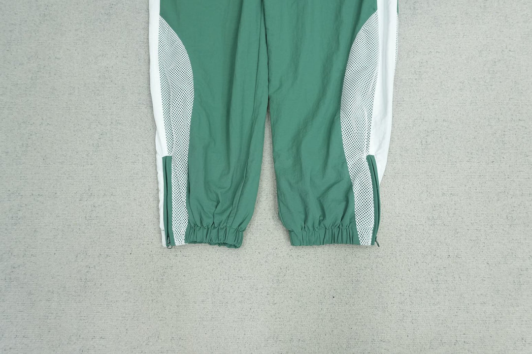 C - SWEATPANTS