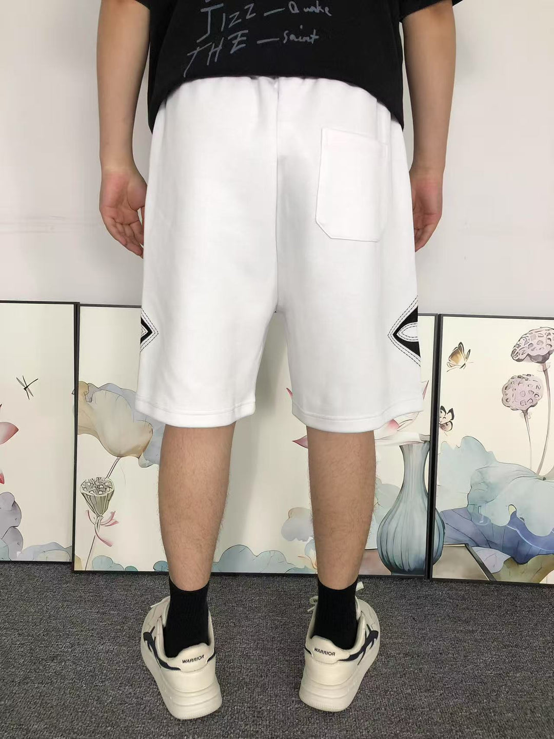 L - SHORTS