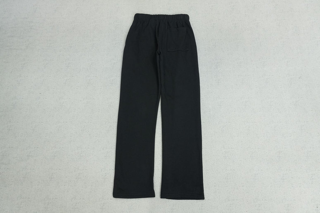 B - SWEATPANTS