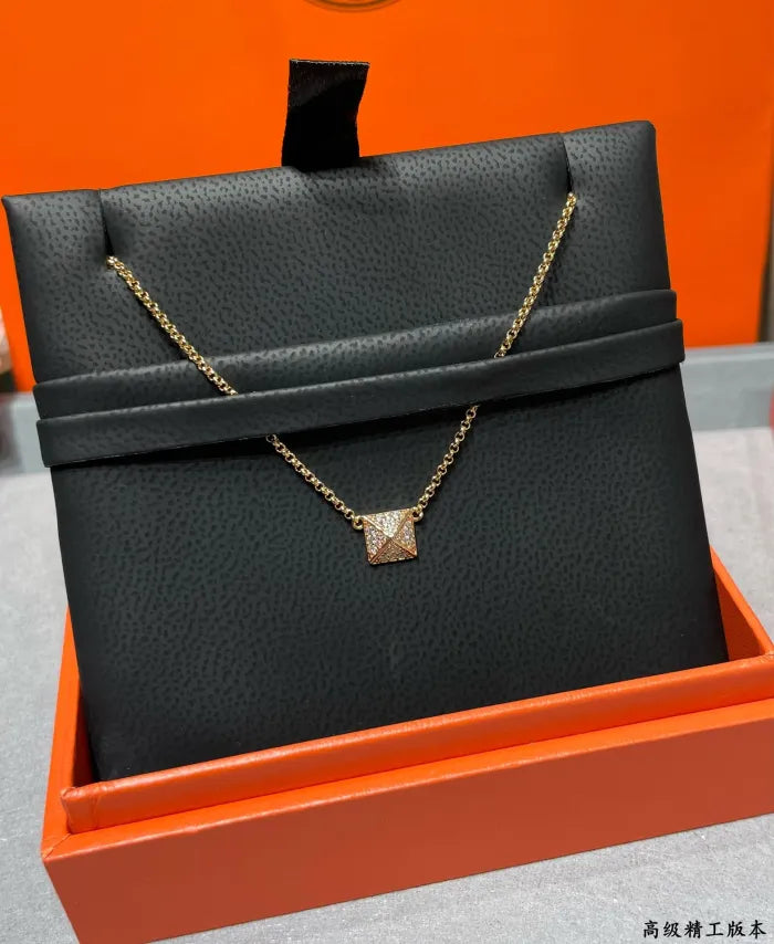 H - NECKLACE