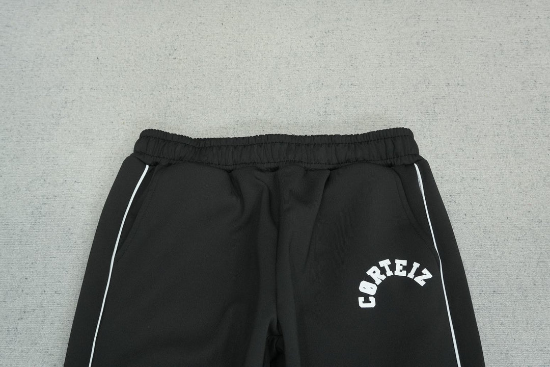 C - SWEATPANTS
