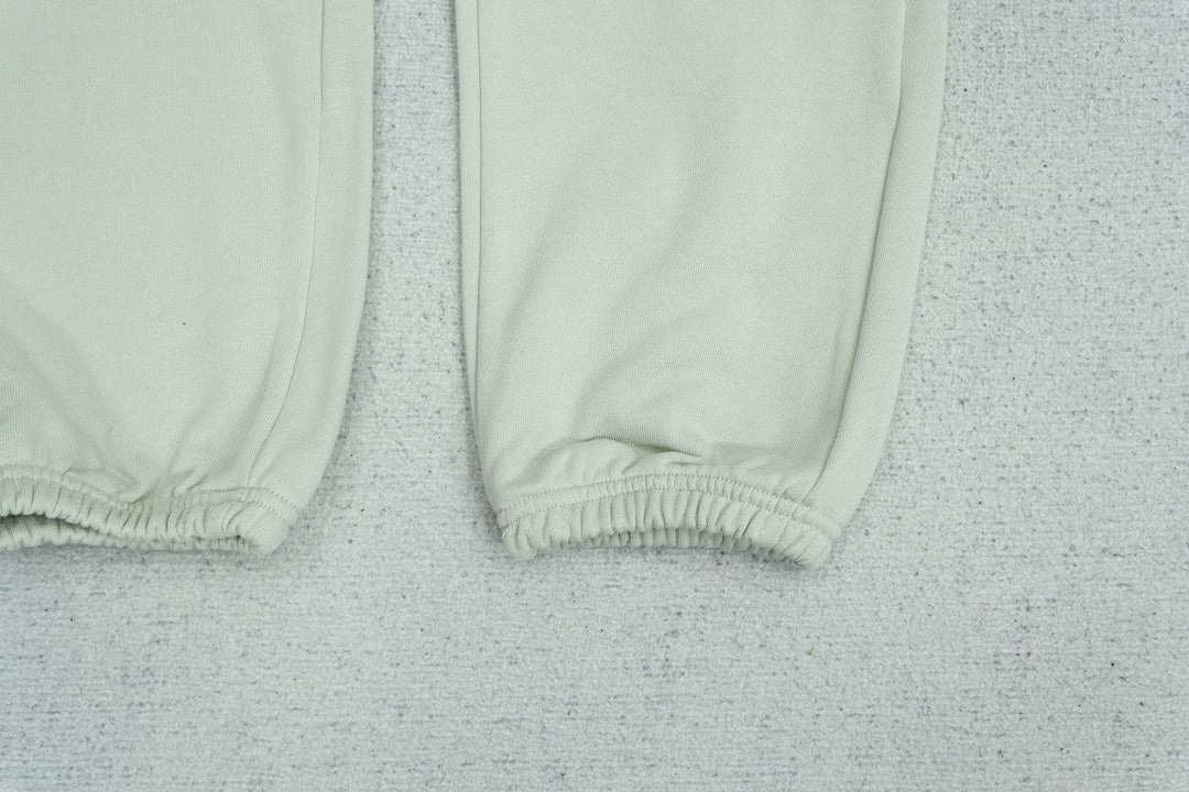 C - SWEATPANTS
