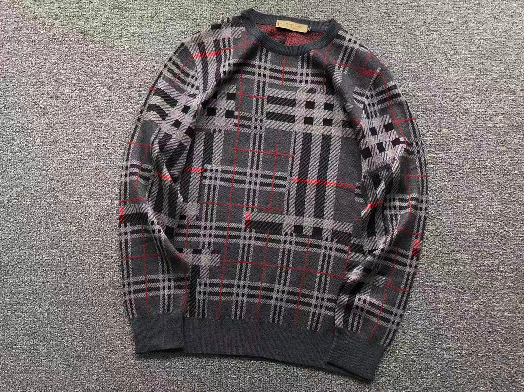 B - SWEATER