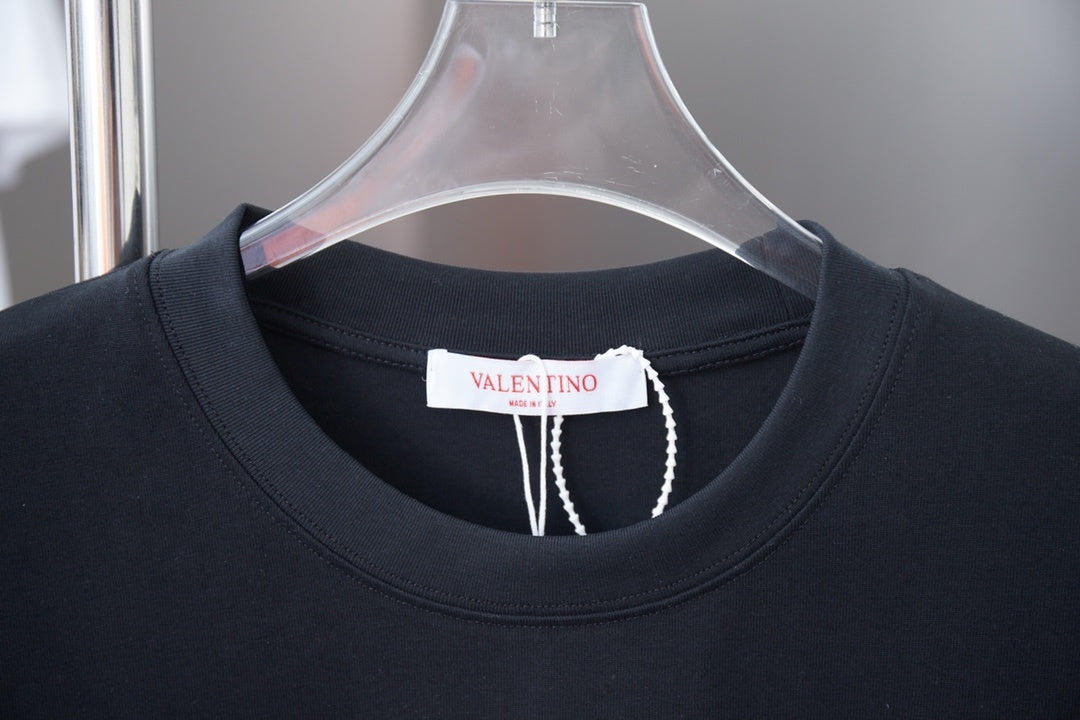 V - TSHIRT VIP