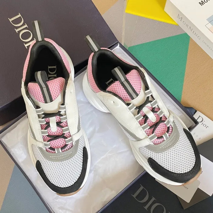 D - SNEAKERS