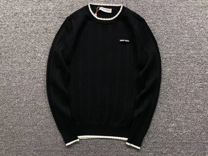 M - SWEATER