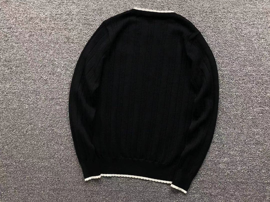 M - SWEATER