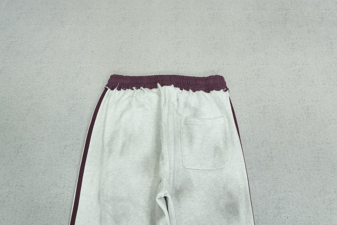 V - SWEATPANTS