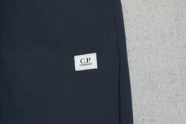 C - SWEATPANTS