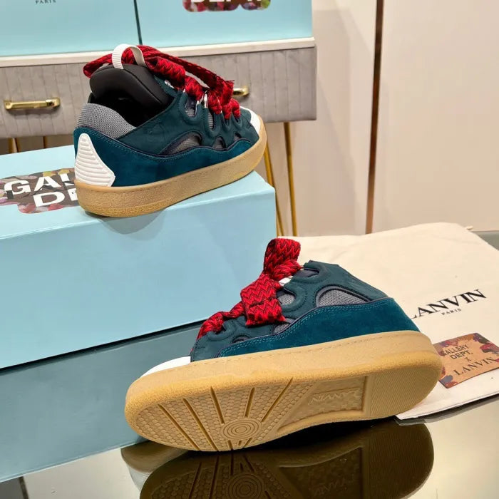 L - SNEAKERS