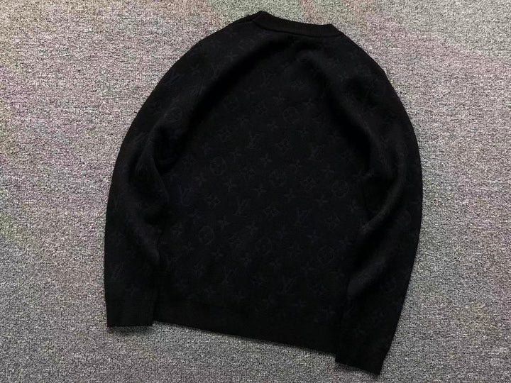 L - SWEATER