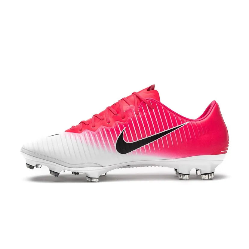 V - FUSSBALLSCHUHE