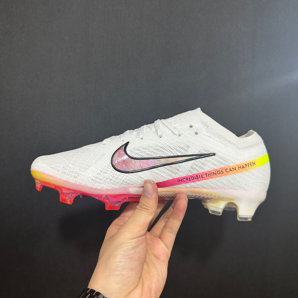 M - FUSSBALLSCHUHE
