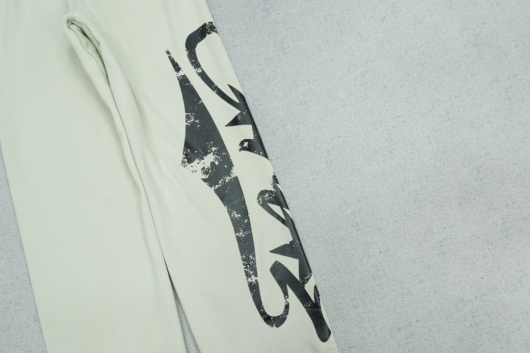 C - SWEATPANTS