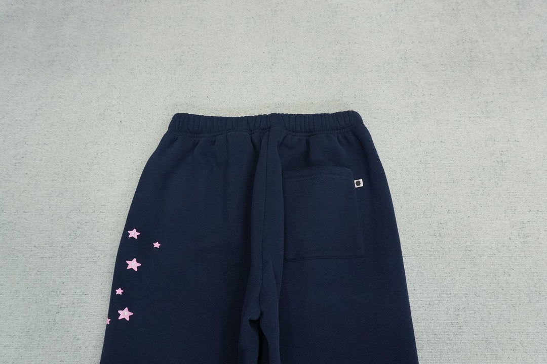 B - SWEATPANTS
