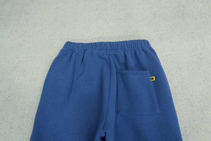 B - SWEATPANTS