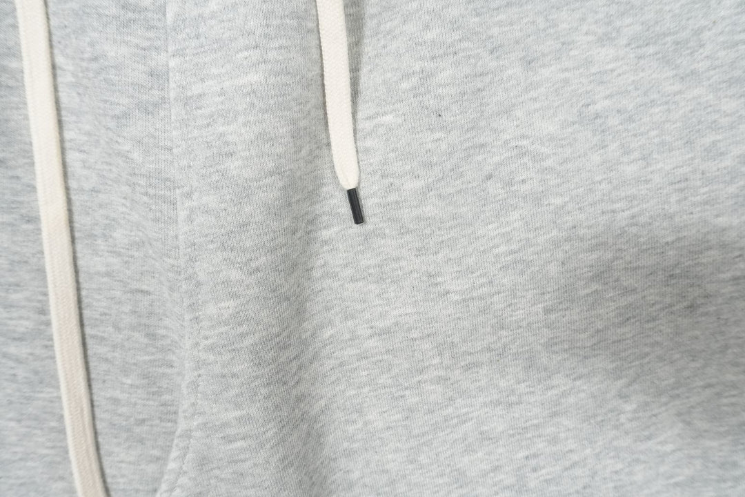 L - SWEATPANTS