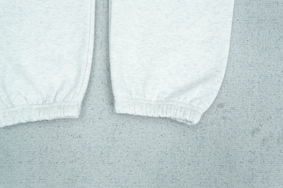F - SWEATPANTS