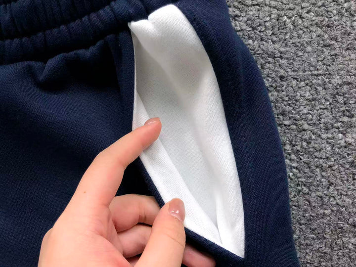 M - SHORTS