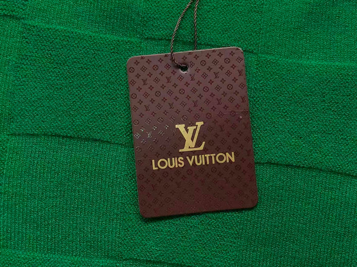 L - SWEATER