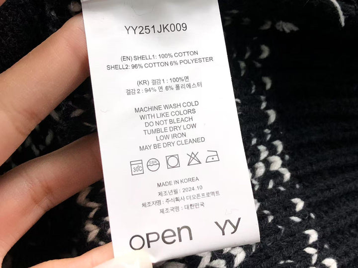 O - SWEATER
