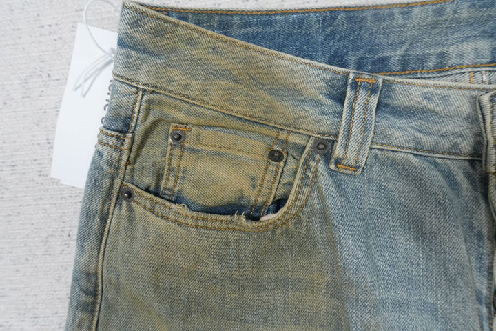 A - JEANS