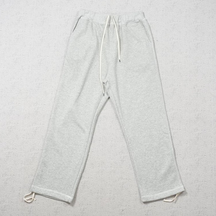 L - SWEATPANTS