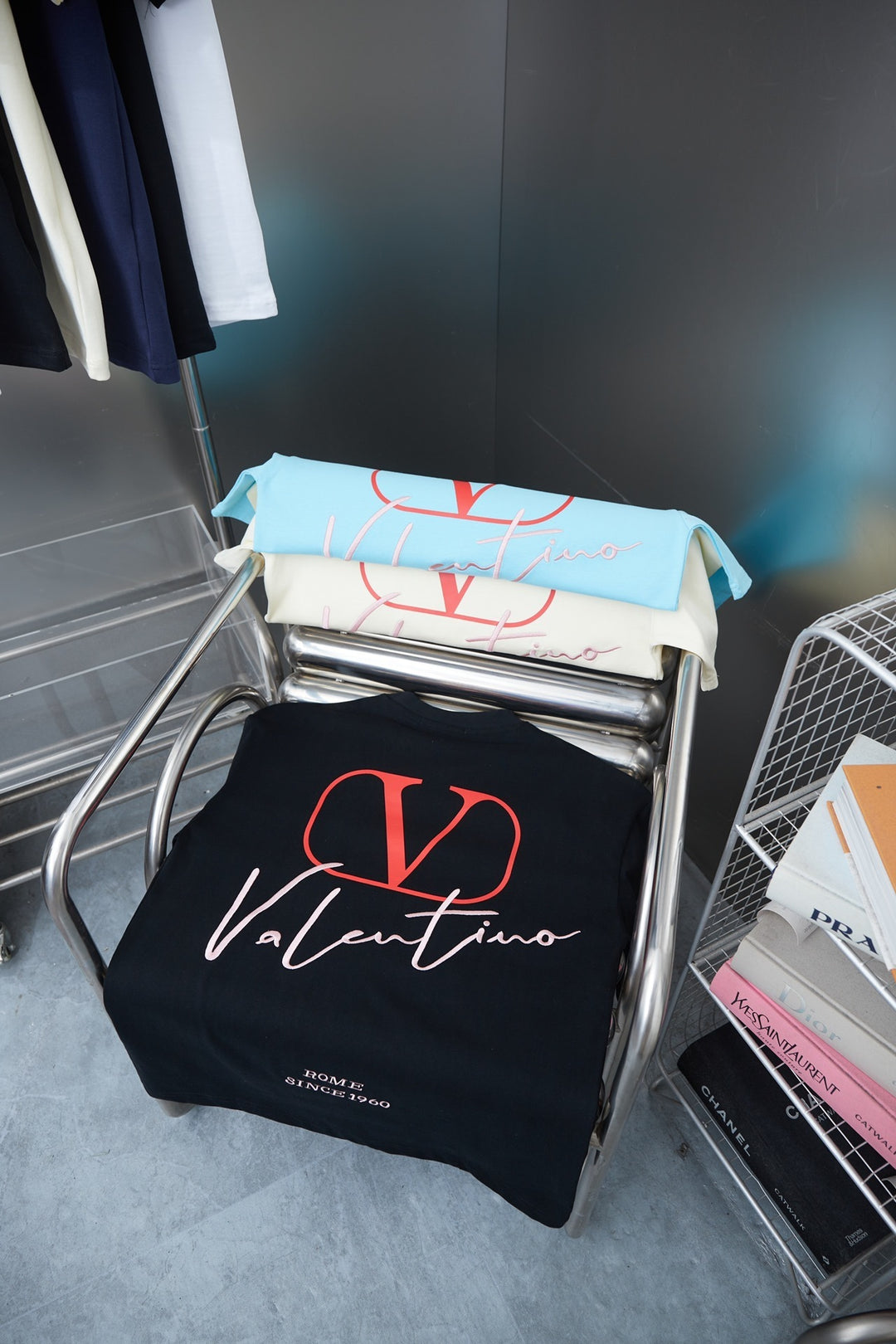 V - TSHIRT
