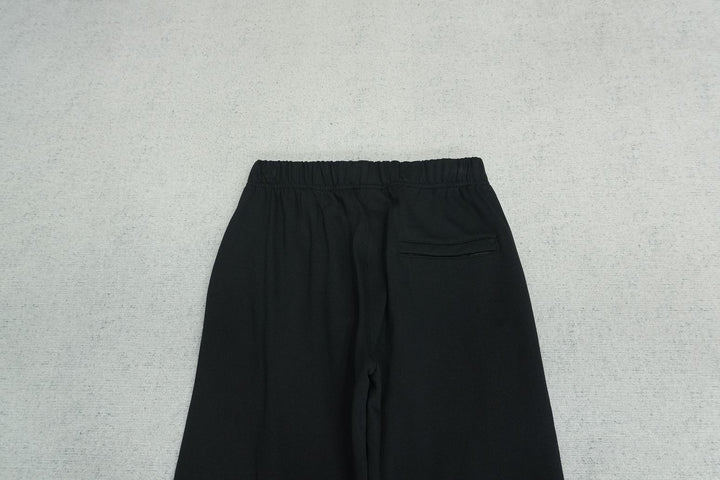 C - SWEATPANTS