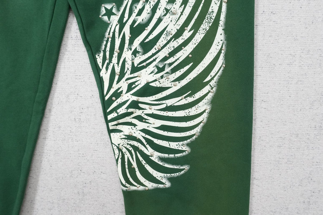 L - SWEATPANTS