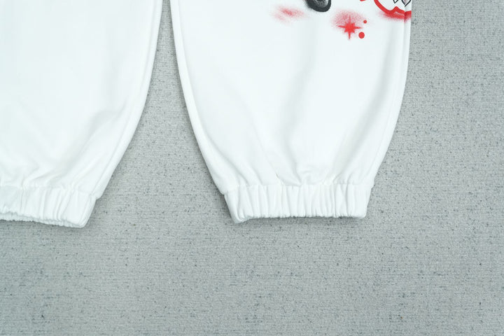V - SWEATPANTS