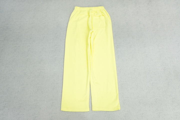 B - SWEATPANTS