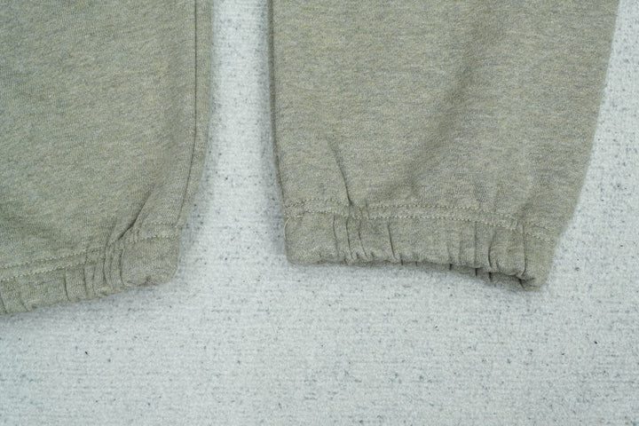 F - SWEATPANTS