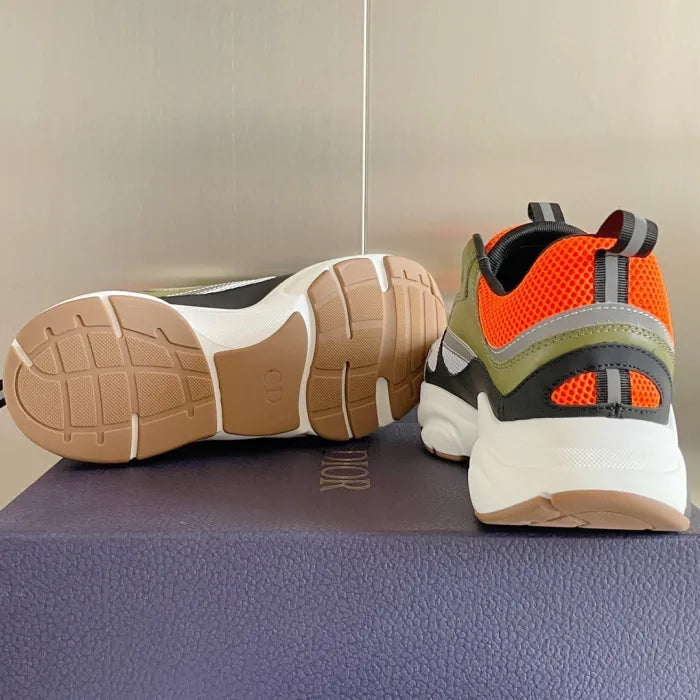 D - SNEAKERS