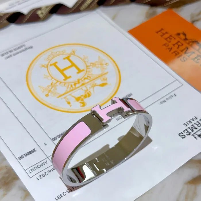 H - ARMBAND